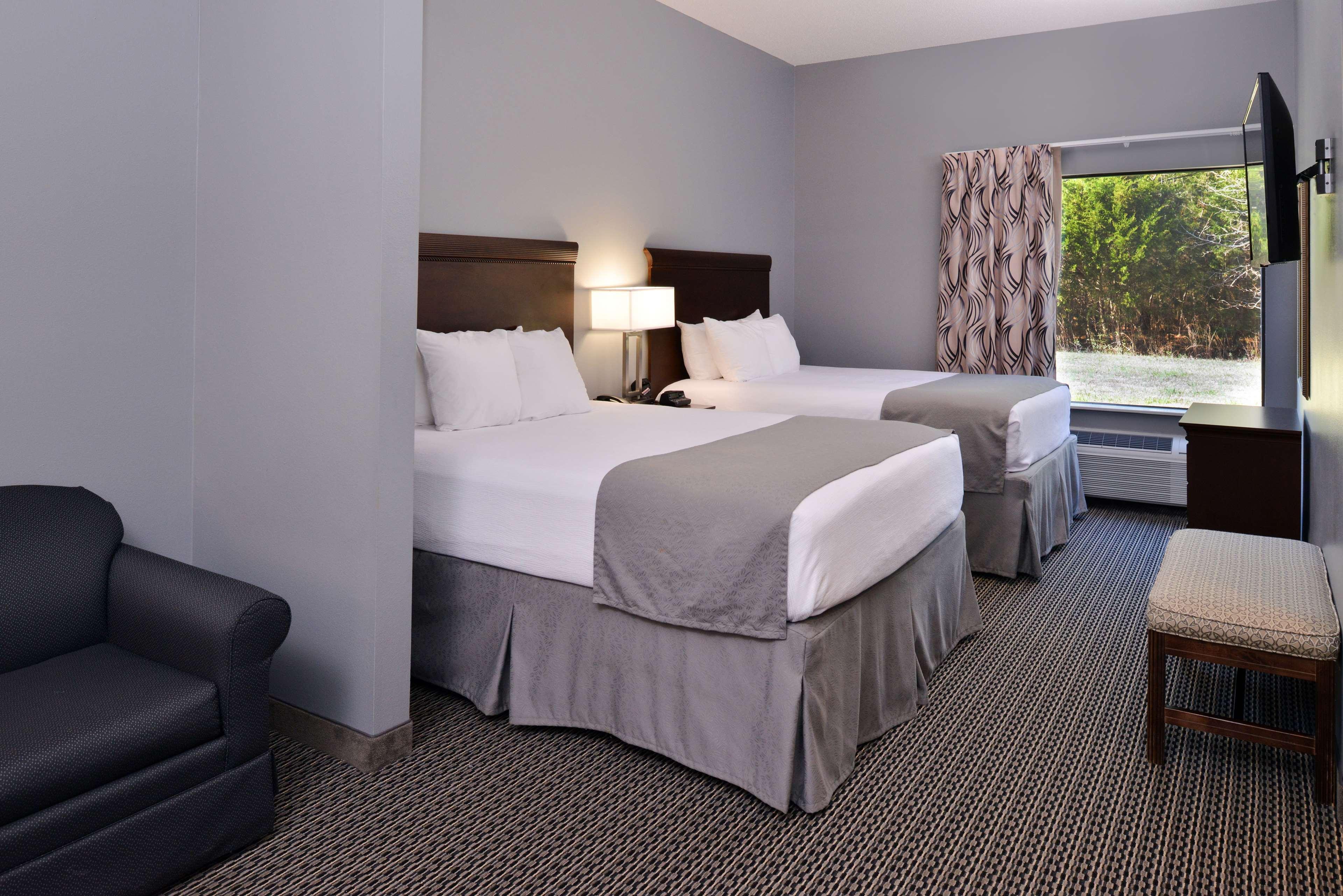 Best Western Plus Two Rivers Hotel & Suites Demopolis Bagian luar foto