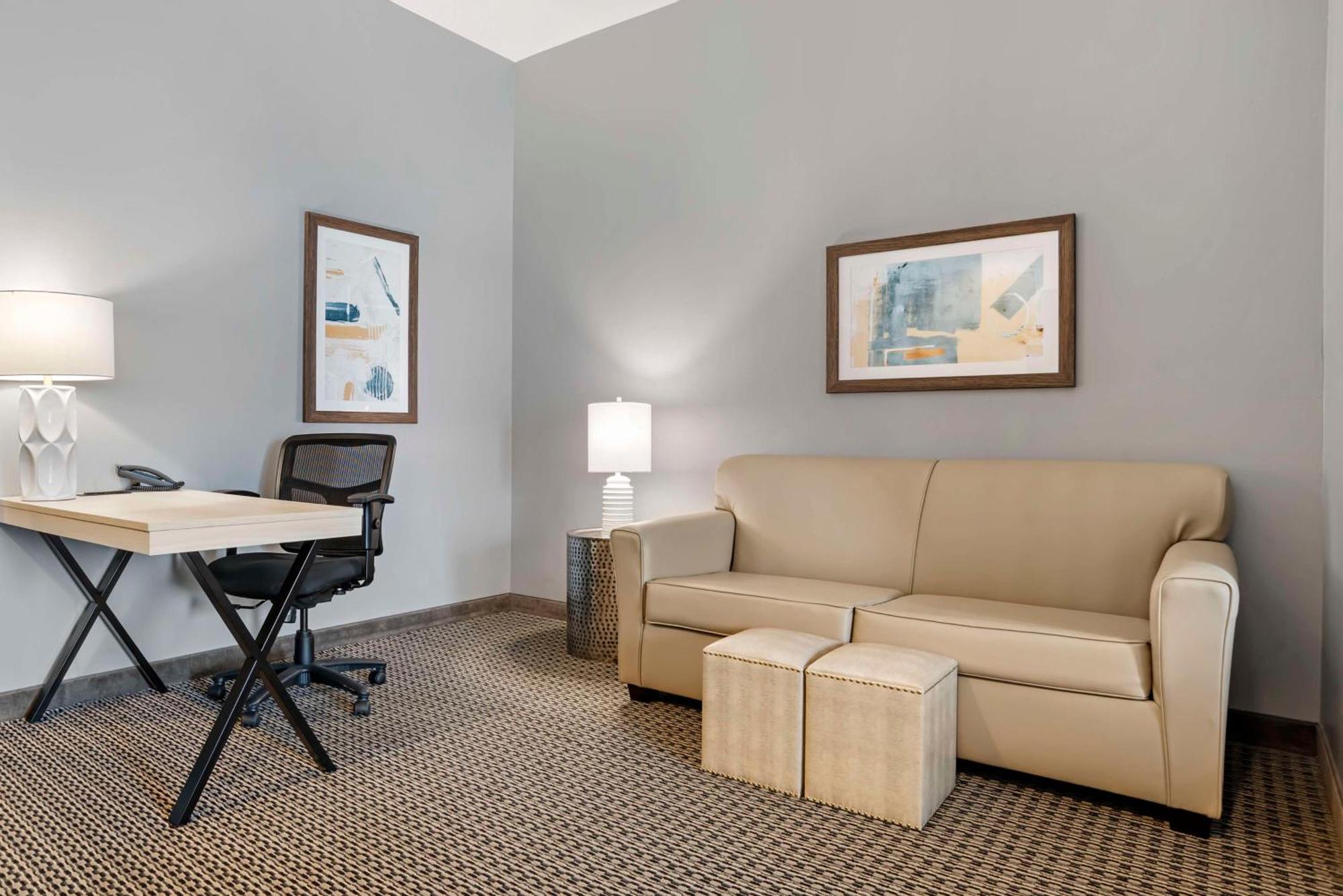 Best Western Plus Two Rivers Hotel & Suites Demopolis Bagian luar foto